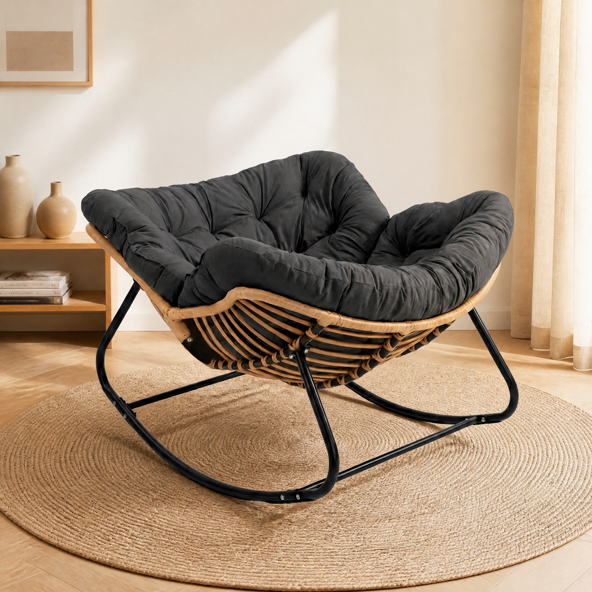 Fauteuil cocon Nimbo en rotin et métal coloris noir